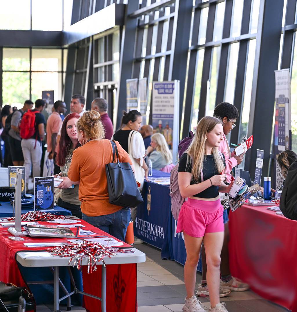 Students at 2025 career and transfer fair