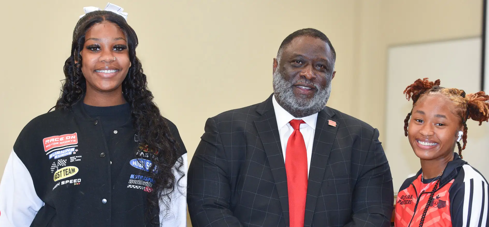 Glen Oaks Magnet students participating in the Pathways to Bright Futures program between Baton Rouge Community College and the East Baton Rouge Parish School System. The students met with BRCC Chancellor Dr. Willie E. Smith, along with faculty and staff members for an academic advising session to review their progress and overall goals ahead of their final academic year.